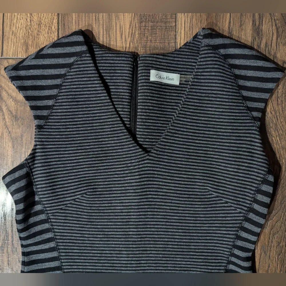 Calvin Klein Womens Size 6 Black & Gray Dual Striped Sheath Dress Cap Sleeves - Picture 4 of 15